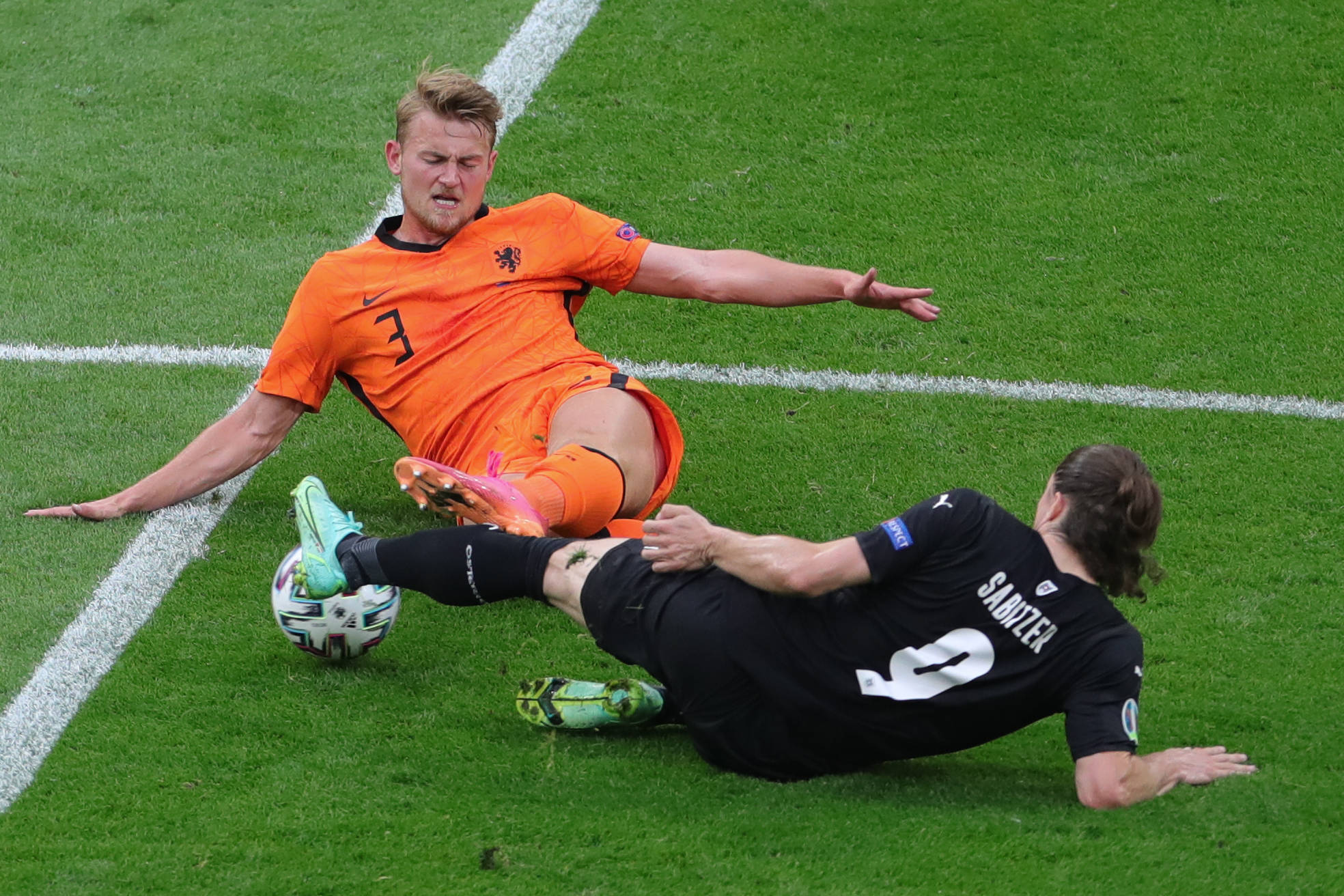 包含荷兰队新秀助攻，以-战胜奥地利晋级半决赛的词条