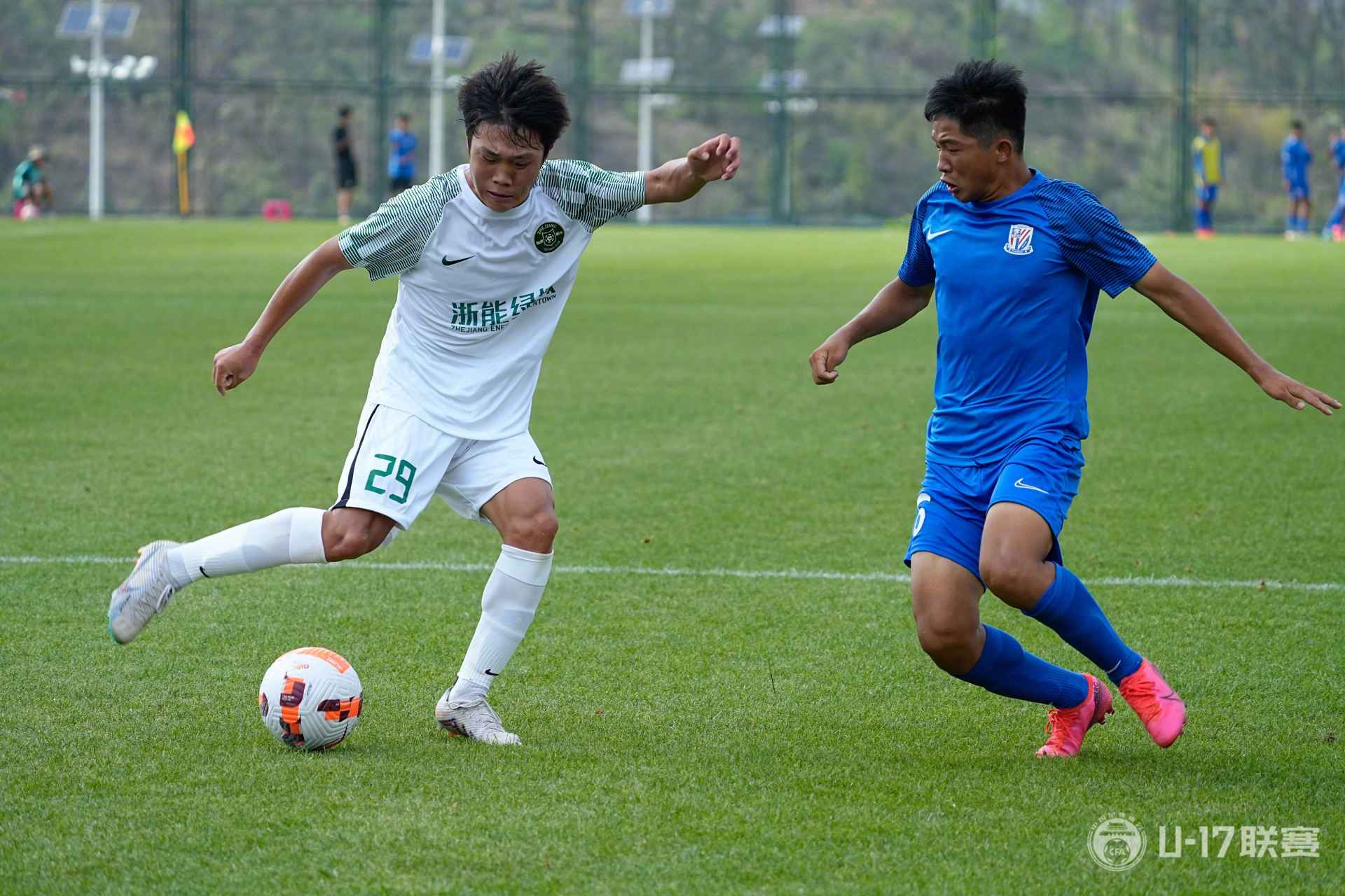 关于热情燃烧！足球锦标赛中体育力量爆发的信息