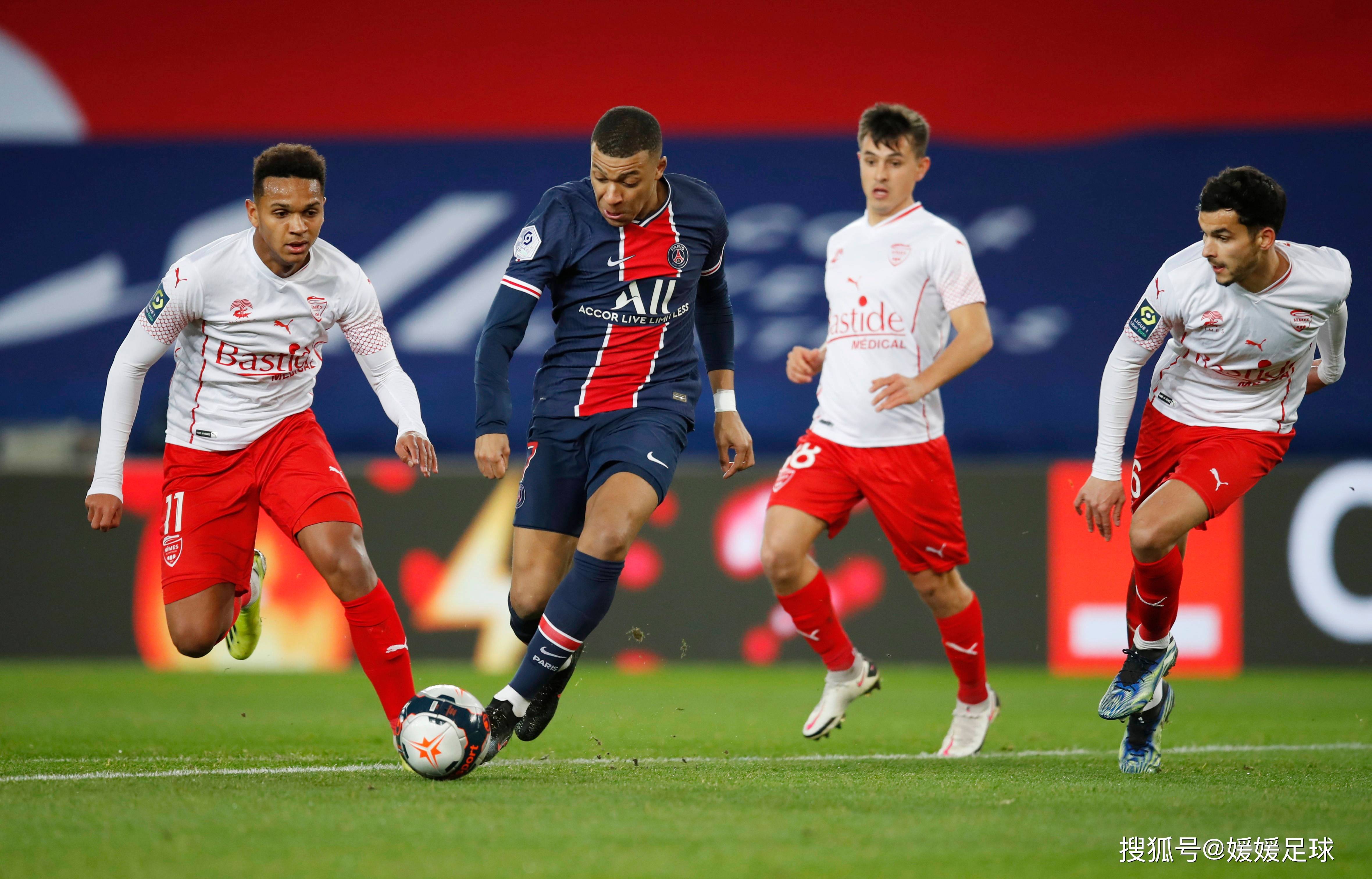 斯特拉斯堡客场击败南锡，登顶积分榜的简单介绍