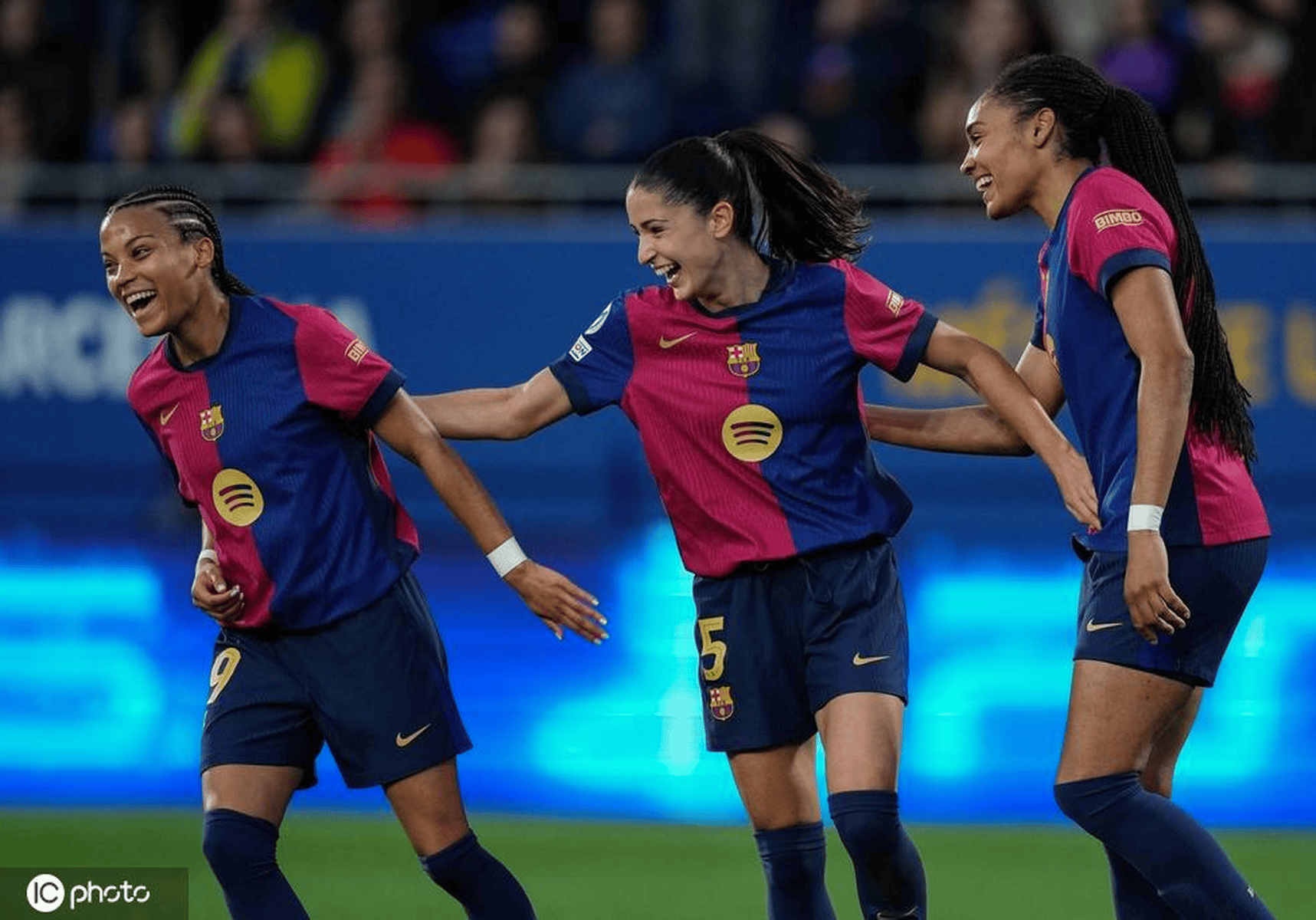 巴西女足队大胜对手！晋级半决赛