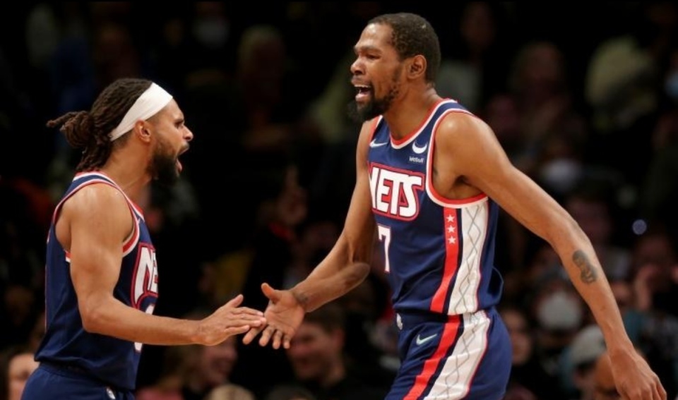 马刺队主帅力挺后卫，认为其是核心