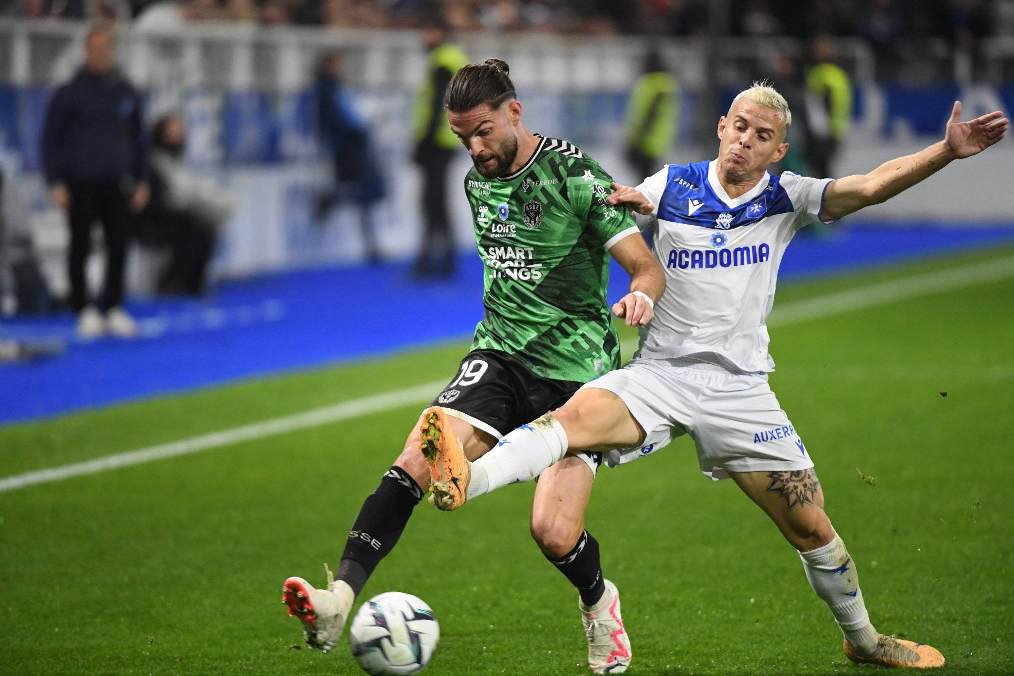 圣埃蒂安主场惜败蒙彼利埃，表现逊色