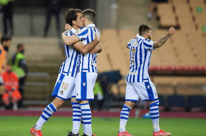 西班牙人队长发挥出色连续助攻