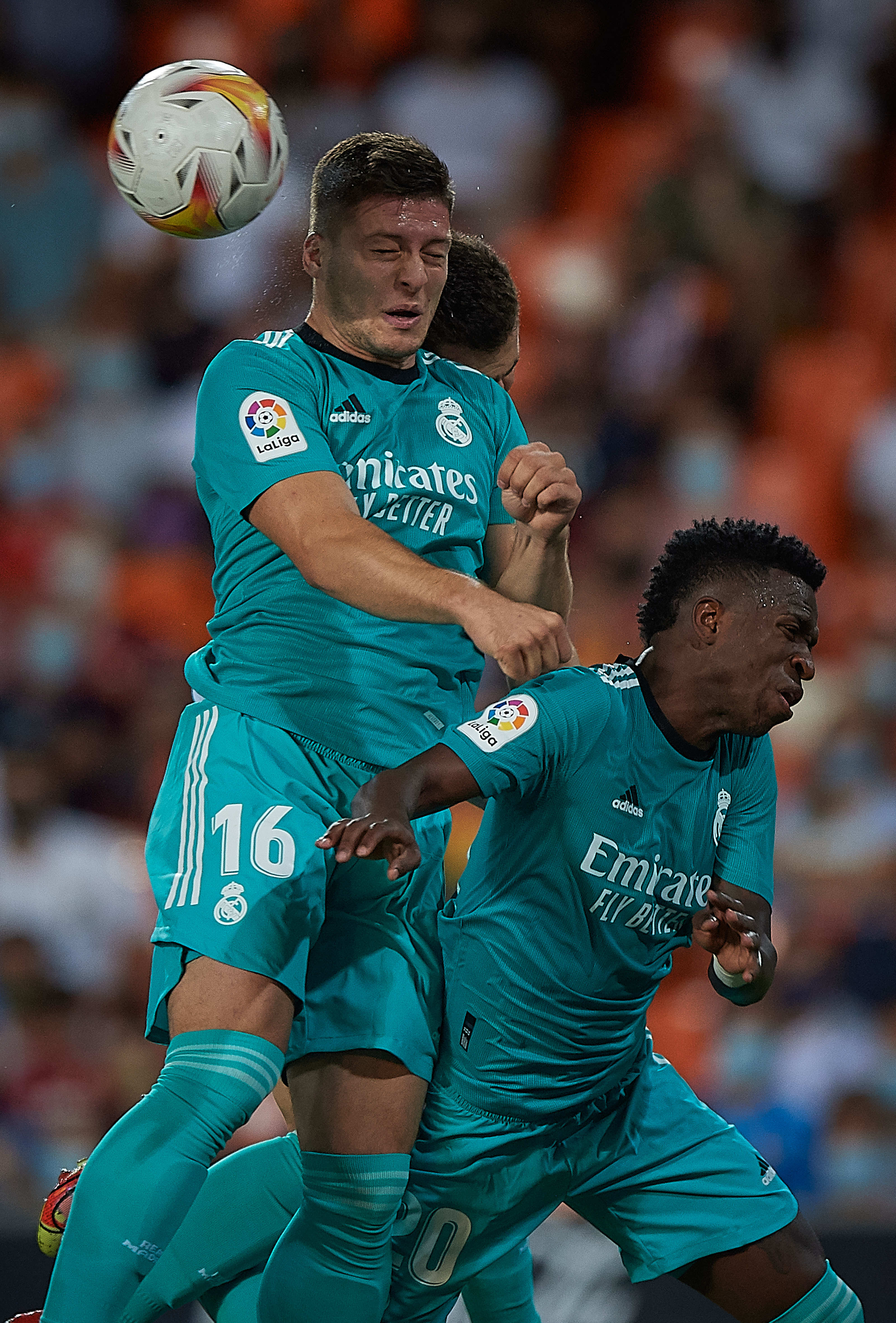 塞维利亚在主场迎战巴伦西亚，备战激烈的简单介绍