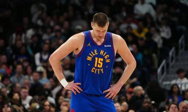 灰熊队员私下训练，为下一场比赛积极备战