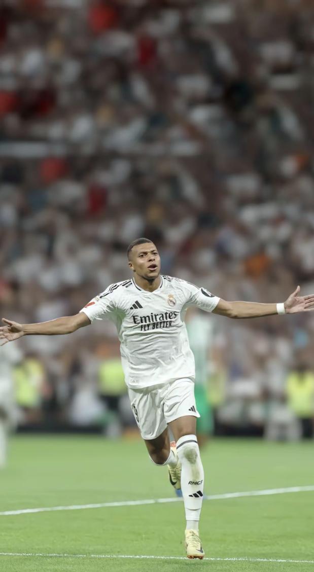 曼城险胜尤文，姆巴佩帽子戏法欧冠