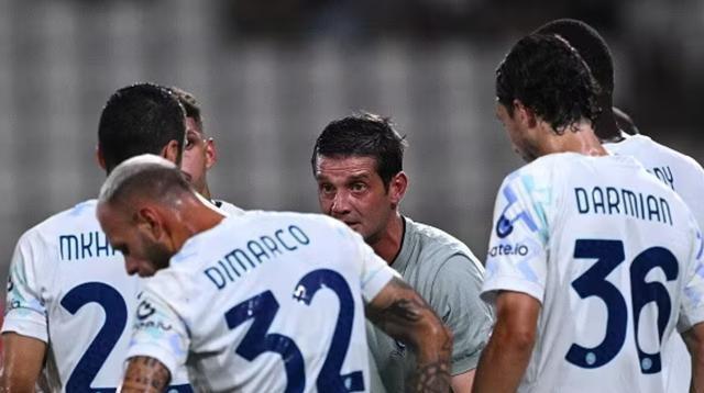 国米球迷控诉主帅战术保守，呼吁解决问题