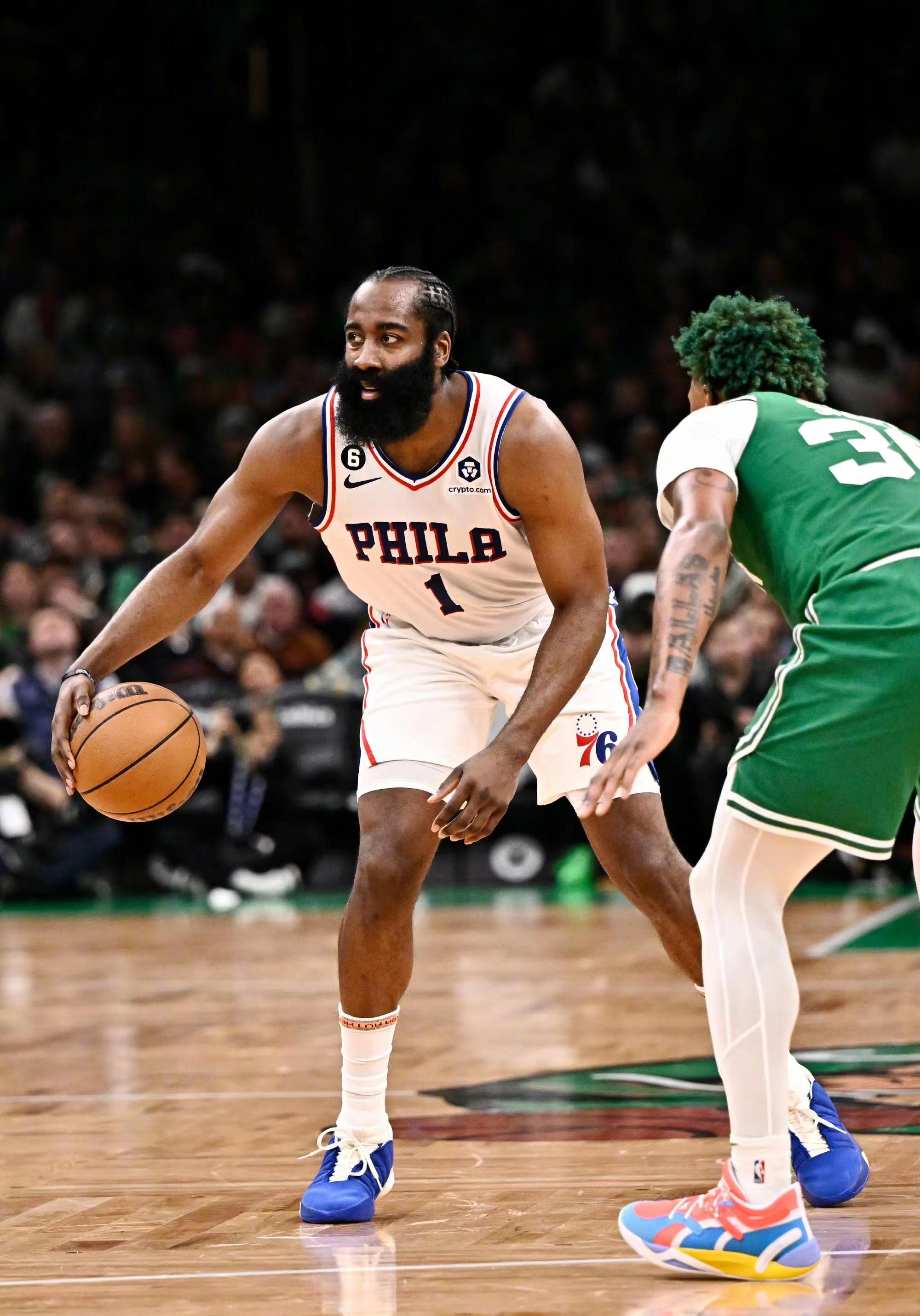 76人逆袭夺胜，恩比德砍下35分