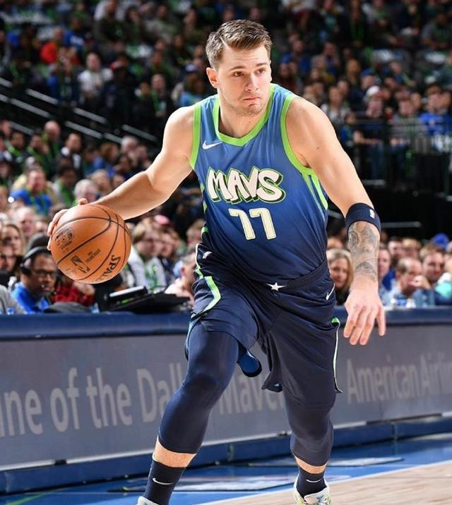 独行侠逆转掘金，霍勒迪状态火热