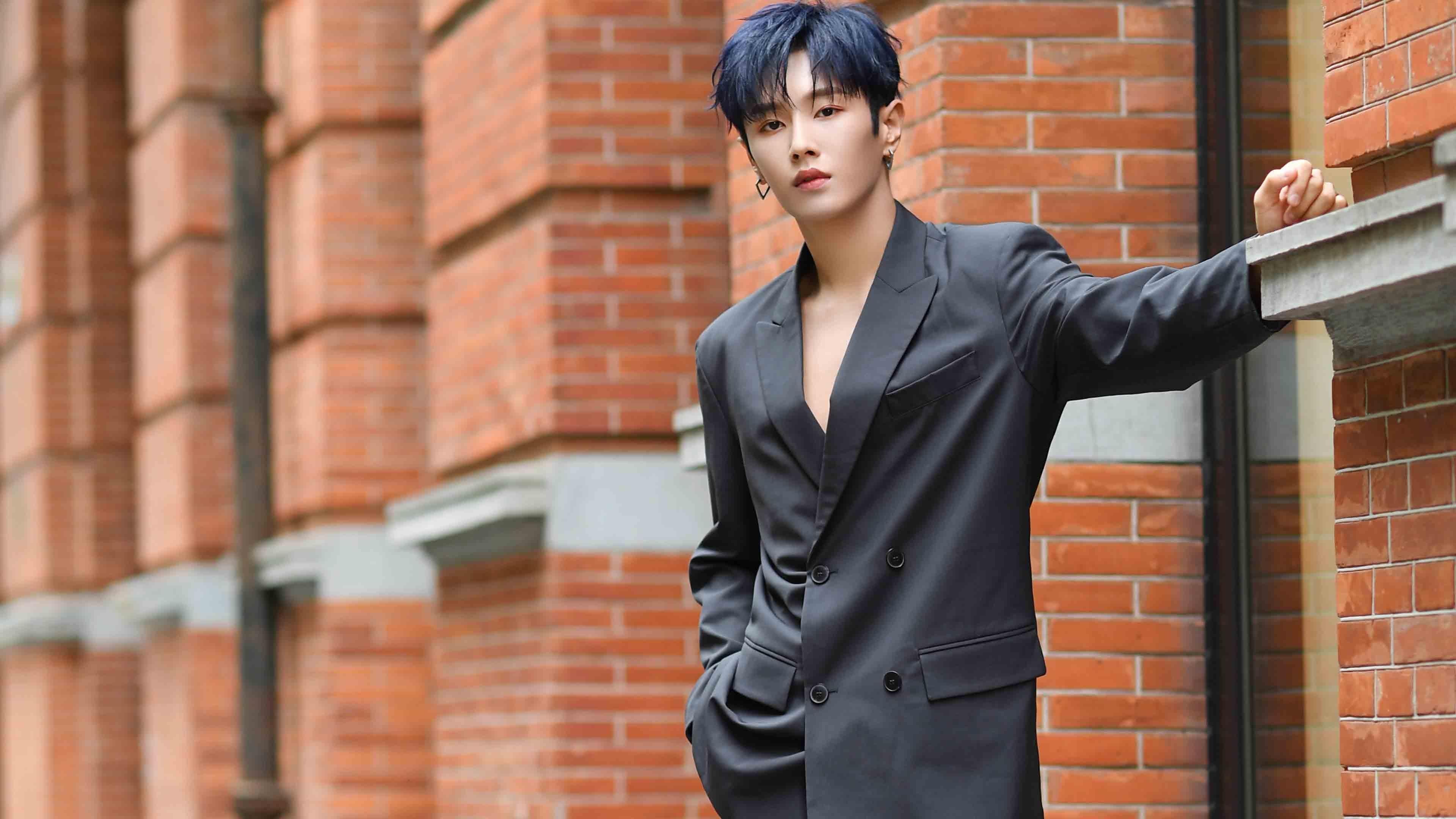 杰伦格林关键时刻显神威，雄鹿淘汰灰熊晋级之路再添辉煌