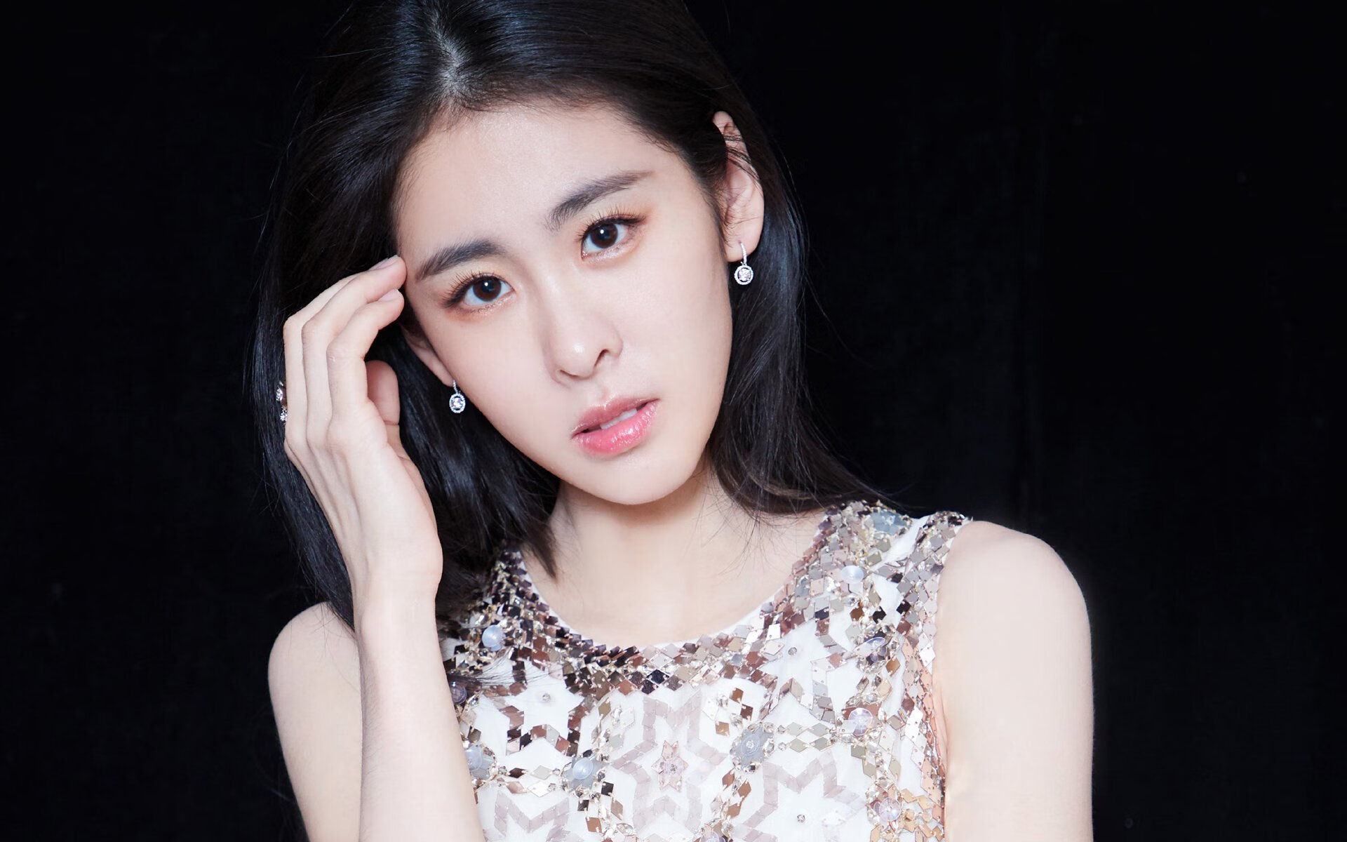 冷门夜！乌克兰掀翻南美劲旅，范戴克一锤定音