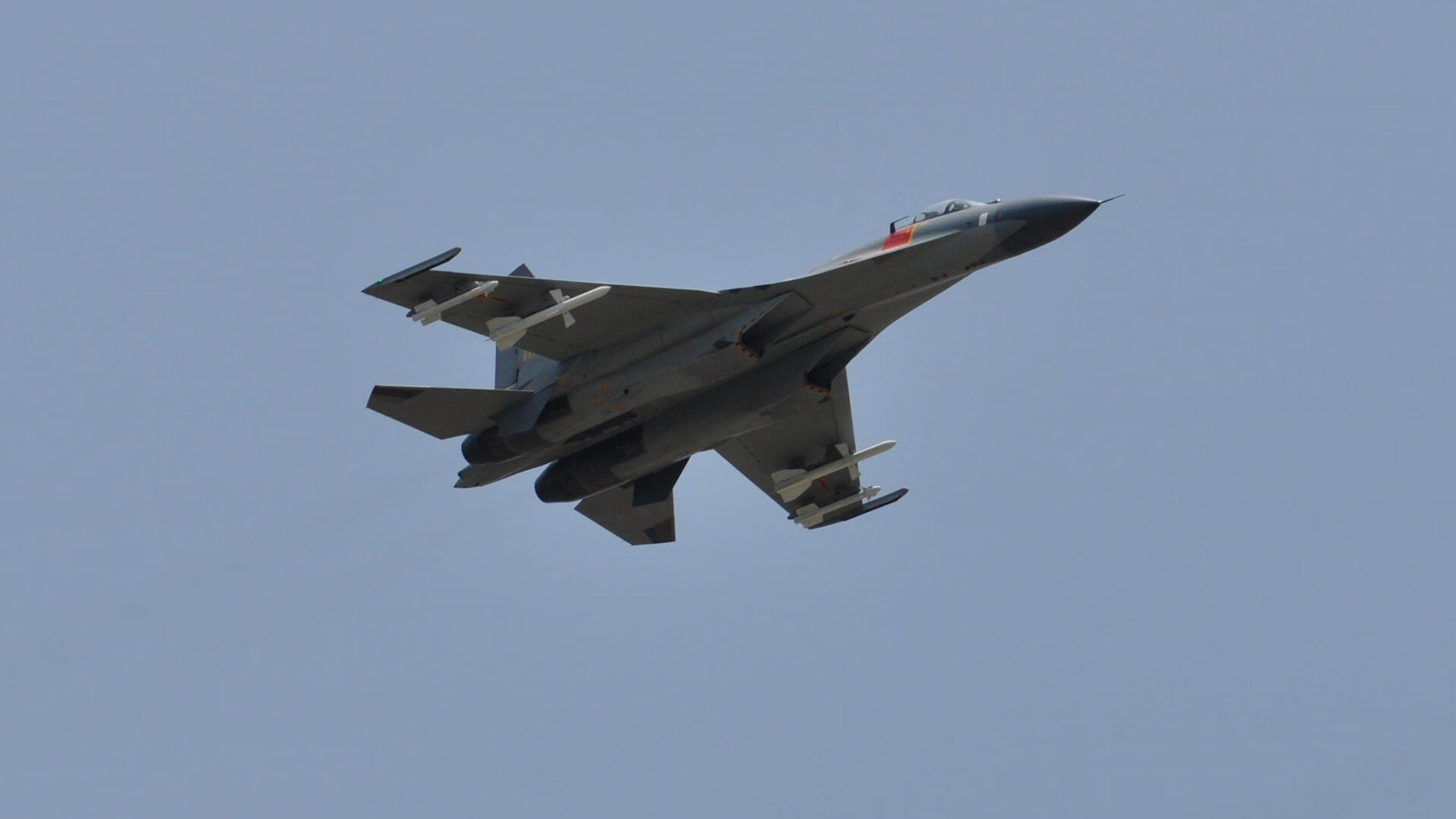 萨内如入无人之境，里昂锋刃撕裂卡塔尔防线